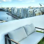 Luxurious 2 Bedroom Penthouse With Roof Terrace, Hot Tub And Breath-taking Views Yvan1-1 公寓 *