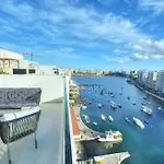 公寓 Luxurious 2 Bedroom Penthouse With Roof Terrace, Hot Tub And Breath-taking Views Yvan1-1 *