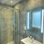 Luxurious 2 Bedroom Penthouse With Roof Terrace, Hot Tub And Breath-taking Views Yvan1-1 公寓 *