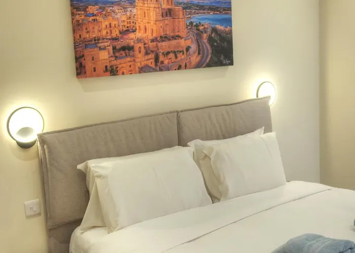 Luxurious 2 Bedroom Penthouse With Roof Terrace, Hot Tub And Breath-taking Views Yvan1-1 Daire *