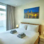 Lejlighed Luxurious 2 Bedroom Penthouse With Roof Terrace, Hot Tub And Breath-taking Views Yvan1-1 *