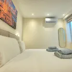 Luxurious 2 Bedroom Penthouse With Roof Terrace, Hot Tub And Breath-taking Views Yvan1-1 * Saint Julian's