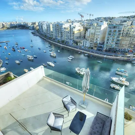 Luxurious 2 Bedroom Penthouse With Roof Terrace, Hot Tub And Breath-taking Views Yvan1-1 *