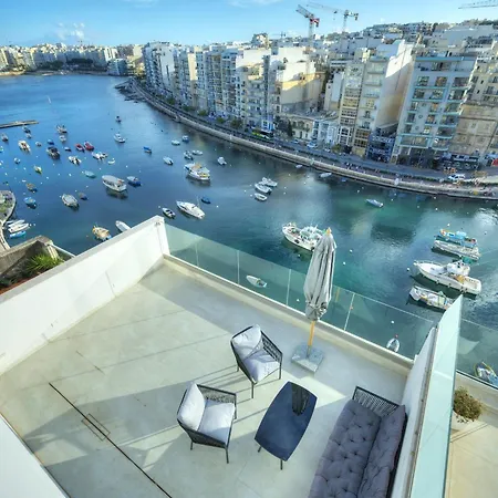 Luxurious 2 Bedroom Penthouse With Roof Terrace, Hot Tub And Breath-taking Views Yvan1-1