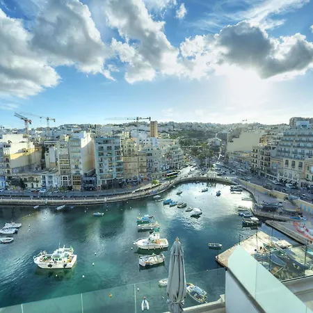 Luxurious 2 Bedroom Penthouse With Roof Terrace, Hot Tub And Breath-taking Views Yvan1-1 Apartmán Saint Julian's