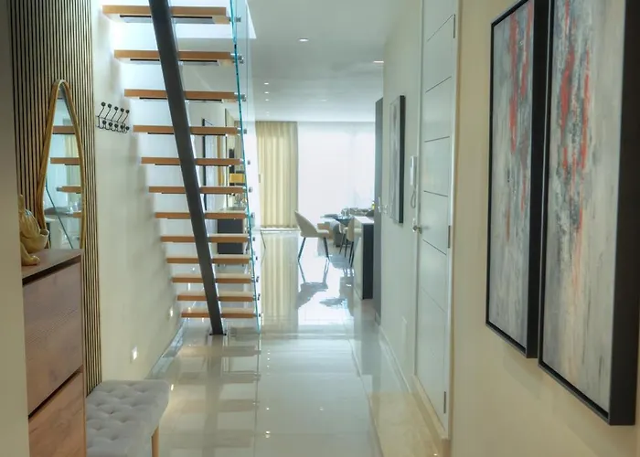 Luxurious 2 Bedroom Penthouse With Roof Terrace, Hot Tub And Breath-taking Views Yvan1-1 Apartmán Saint Julian's