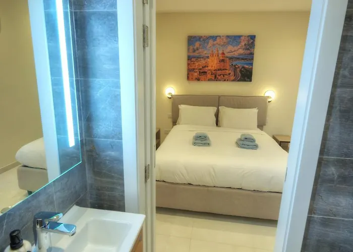 Luxurious 2 Bedroom Penthouse With Roof Terrace, Hot Tub And Breath-taking Views Yvan1-1 Apartmán Saint Julian's