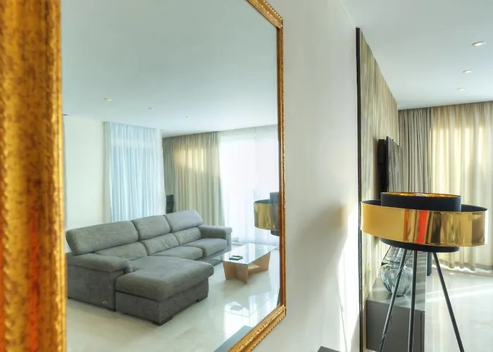 Luxurious 2 Bedroom Penthouse With Roof Terrace, Hot Tub And Breath-taking Views Yvan1-1 Apartmán Saint Julian's