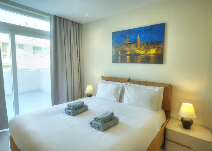 شقة Luxurious 2 Bedroom Penthouse With Roof Terrace, Hot Tub And Breath-taking Views Yvan1-1 *