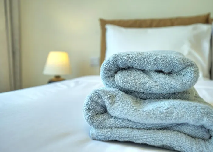 Luxurious 2 Bedroom Penthouse With Roof Terrace, Hot Tub And Breath-taking Views Yvan1-1 * سانت جوليان