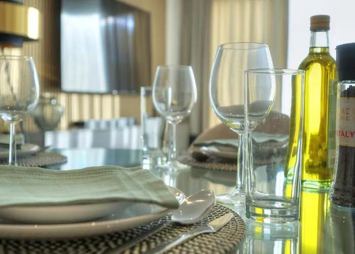 Luxurious 2 Bedroom Penthouse With Roof Terrace, Hot Tub And Breath-taking Views Yvan1-1 سانت جوليان